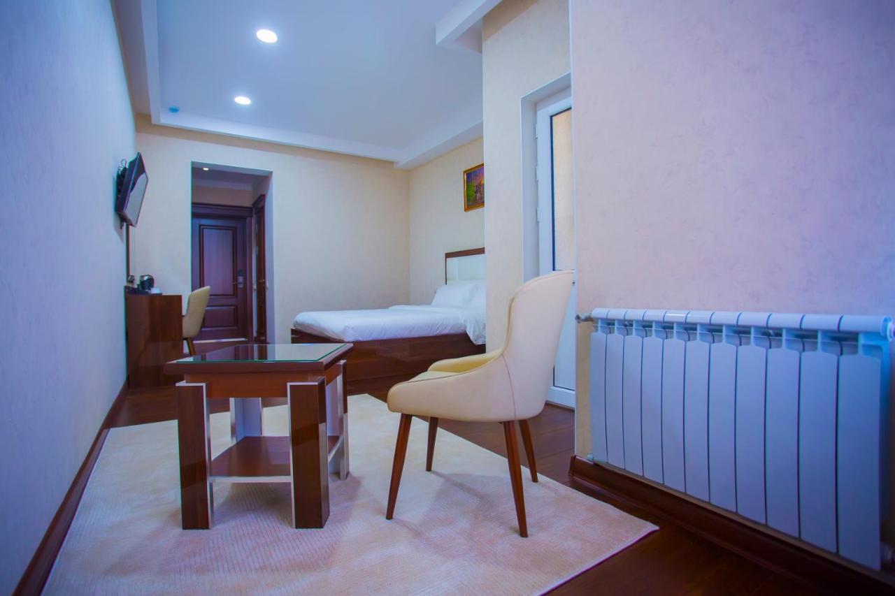 Hotel Ayni Dušanbe Exteriér fotografie