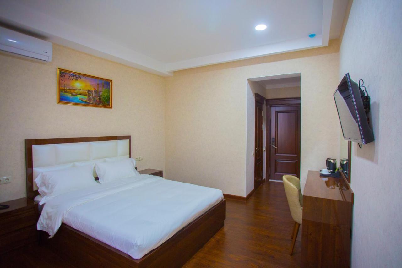 Hotel Ayni Dušanbe Exteriér fotografie